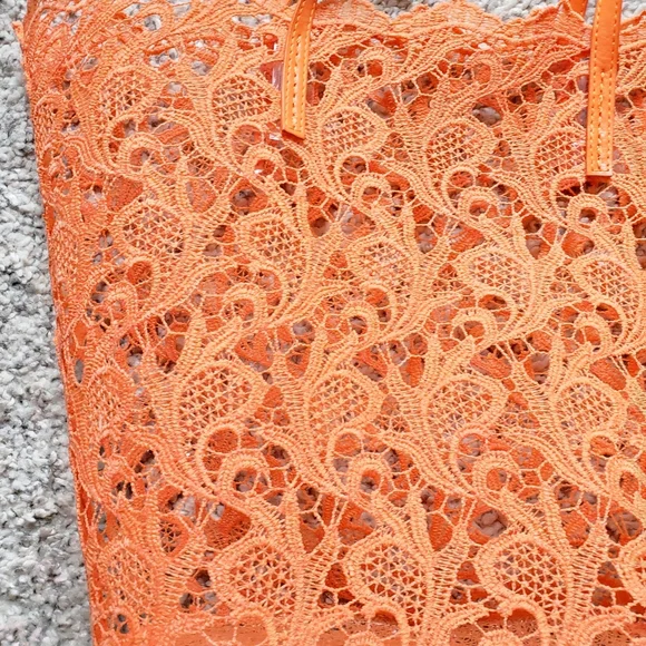 NWT PVC LV orange colour lace tote bag, great for swimming class - Picture 4 of 8